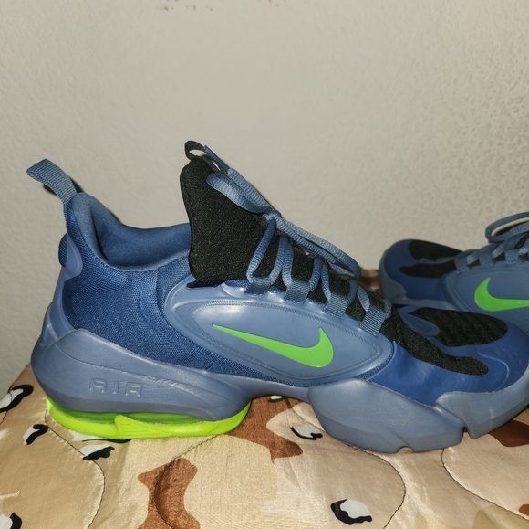 Nike Air Trainers - Picture 5 of 10